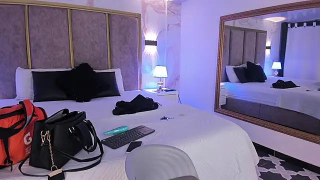 GiselOrtiz online show from 21, 10, 2025