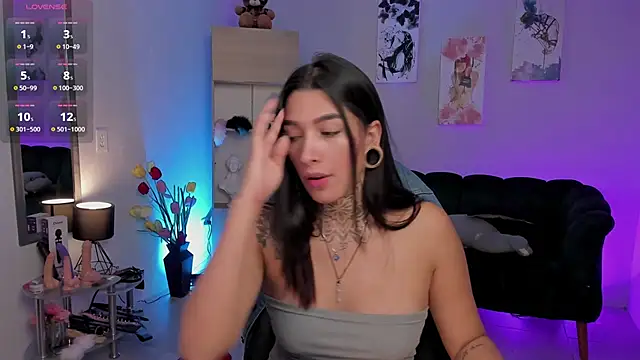 LouaneBourVip online show from 13, 1, 2025