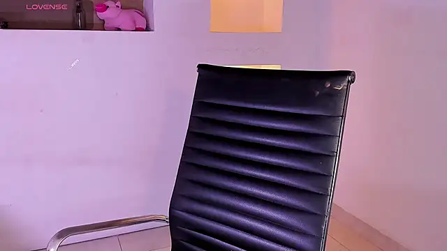 BlakmillerrGilson online show from 31, 1, 2025