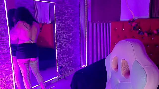 miahernadez303av online show from 11, 3, 2026