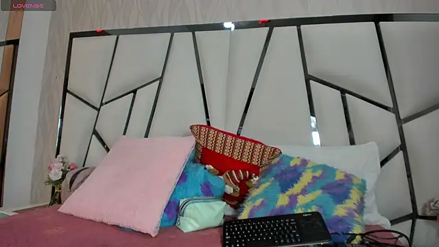  aurora18  online show from 9, 1, 2026