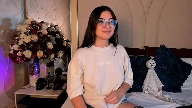 CamilaSofiia online show from 18, 10, 2025