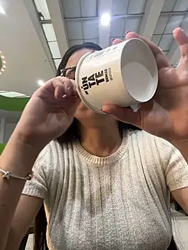 CamilaSofiia online show from 5, 1, 2026