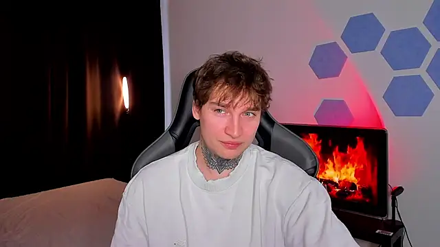 Chris Tyson online show from 24, 11, 2025