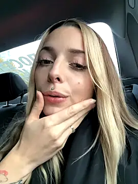 LoraaDoll online show from 20, 10, 2025