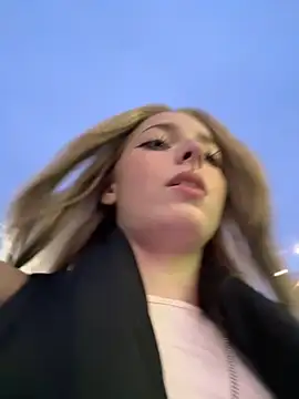 LoraaDoll online show from 28, 10, 2025