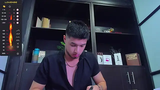 EdwardRoss  online show from 17, 1, 2025