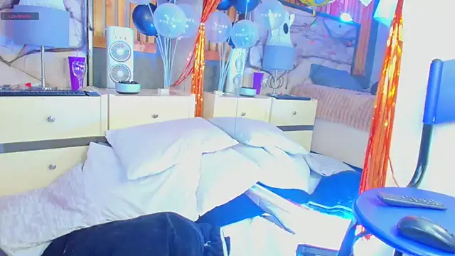 LilyyBigAss online show from 15, 10, 2025