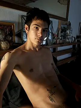 Snapshot of LYZBORNHD chatting on 7, 1, 2025 LYZBORNHD online show from 7, 1, 2025