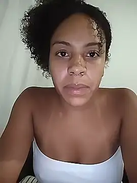 Julia Pretinha online show from 5, 2, 2026