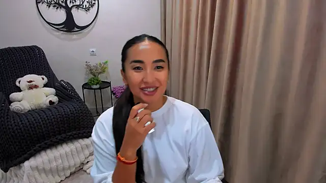 worldofkim online show from 9, 10, 2025