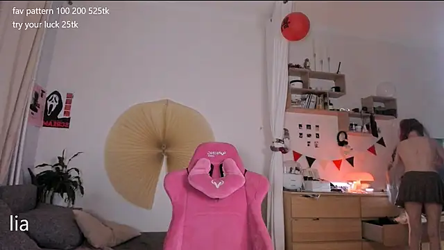 lil lia online show from 22, 3, 2026