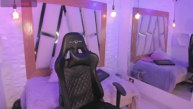 ary cooper  online show from 17, 11, 2025