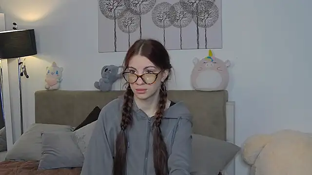 CassKiera online show from 17, 10, 2025