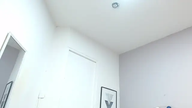 Snapshot of MileyHudson chatting on 11, 12, 2024 MileyHudson online show from 11, 12, 2024