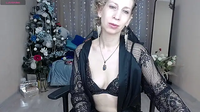 AdrianaSea online show from 10, 1, 2025