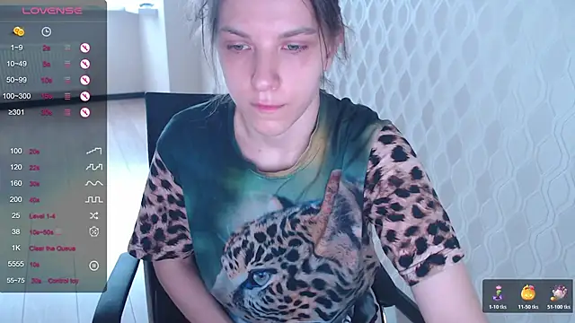 LisaHeart online show from 17, 11, 2025