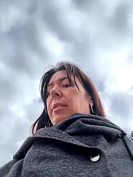 Snapshot of eveangelll chatting on 12, 10, 2025 eveangelll online show from 12, 10, 2025