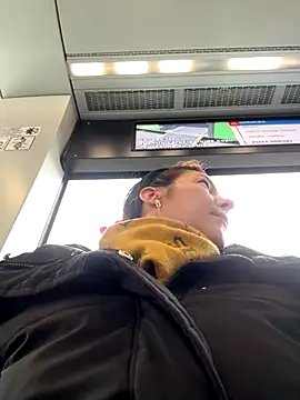 Snapshot of eveangelll chatting on 16, 10, 2025 eveangelll online show from 16, 10, 2025