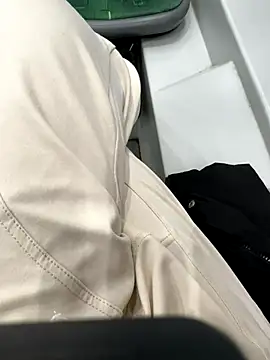 Snapshot of eveangelll chatting on 17, 10, 2025 eveangelll online show from 17, 10, 2025