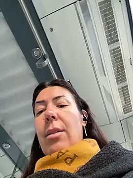 Snapshot of eveangelll chatting on 19, 10, 2025 eveangelll online show from 19, 10, 2025