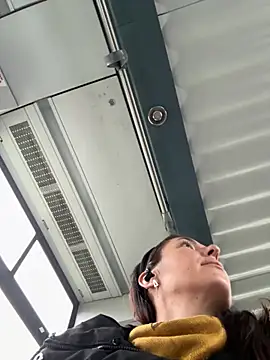 Snapshot of eveangelll chatting on 12, 11, 2025 eveangelll online show from 12, 11, 2025