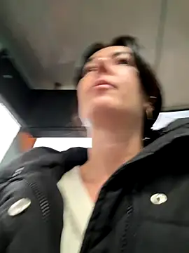 Snapshot of eveangelll chatting on 18, 11, 2025 eveangelll online show from 18, 11, 2025