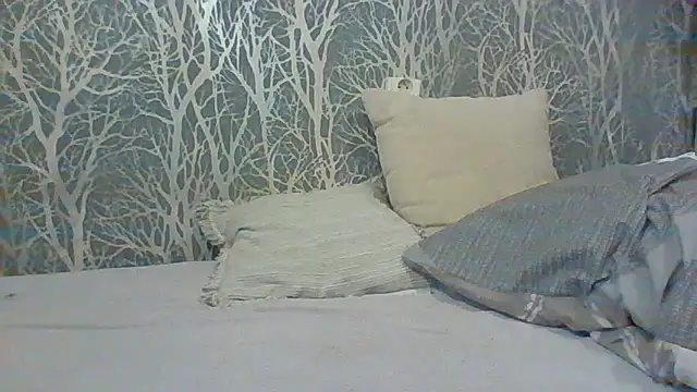Xandra01 online show from 8, 10, 2025