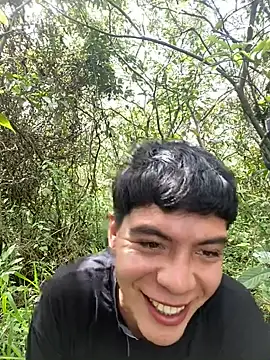 AlejoKhalifa  online show from 7, 12, 2024