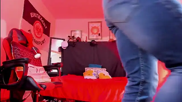 AlejoKhalifa  online show from 7, 1, 2026