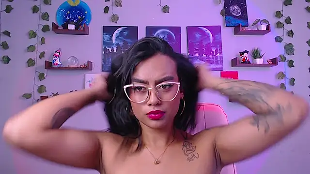 Snapshot of macey_elliot_ chatting on 7, 2, 2025 macey elliot online show from 7, 2, 2025