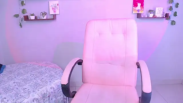 Snapshot of macey_elliot_ chatting on 8, 2, 2025 macey elliot online show from 8, 2, 2025