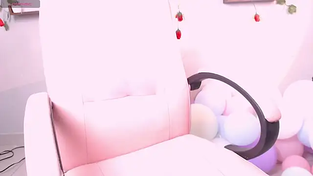 Snapshot of macey_elliot_ chatting on 6, 3, 2025 macey elliot online show from 6, 3, 2025