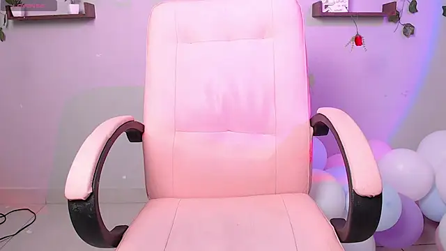 Snapshot of macey_elliot_ chatting on 7, 3, 2025 macey elliot online show from 7, 3, 2025