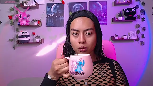 Snapshot of macey_elliot_ chatting on 11, 3, 2025 macey elliot online show from 11, 3, 2025