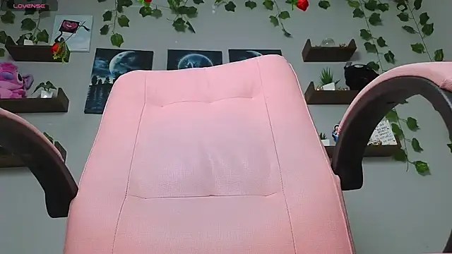 Snapshot of macey_elliot_ chatting on 19, 3, 2025 macey elliot online show from 19, 3, 2025