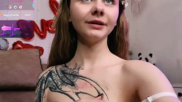 Snapshot of Britney_Lynch chatting on 29, 1, 2025 Britney Lynch online show from 29, 1, 2025