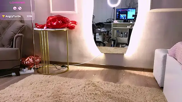 Snapshot of Britney_Lynch chatting on 11, 2, 2025 Britney Lynch online show from 11, 2, 2025