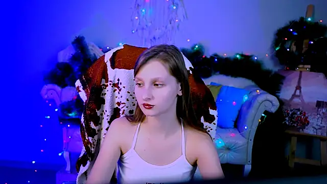 EllaHorton online show from 15, 12, 2024