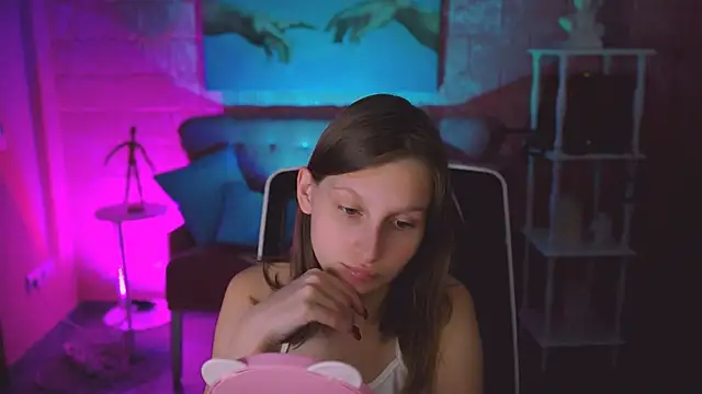 Snapshot of EllaHorton chatting on 19, 11, 2025 EllaHorton online show from 19, 11, 2025