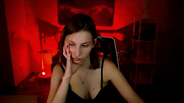 EllaHorton online show from 3, 3, 2026