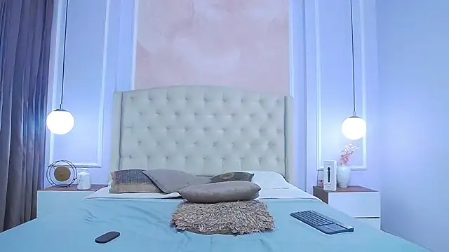 JoannaCox online show from 4, 11, 2025