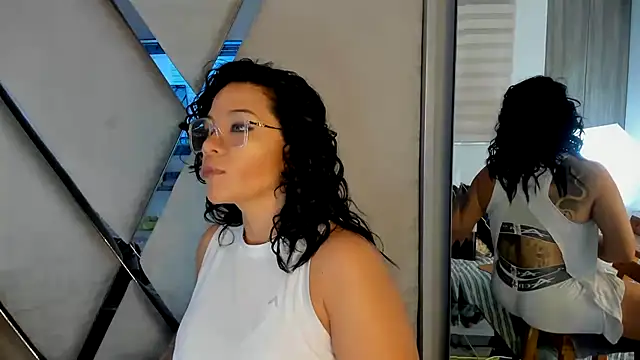 paula daniela1 online show from 18, 2, 2025