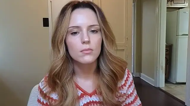 Snapshot of sexylilly69 chatting on 4, 4, 2026 sexylilly69 online show from 4, 4, 2026