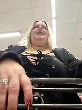 Curvy Lucy online show from 17, 12, 2024