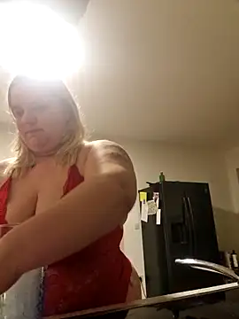 Curvy Lucy online show from 29, 1, 2025