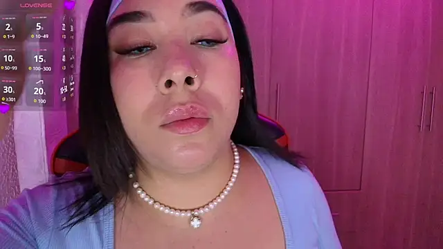 leahtemptation3 online show from 8, 11, 2025