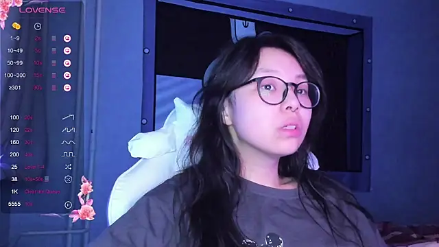 Snapshot of maydaykimmy chatting on 24, 12, 2024 maydaykimmy online show from 24, 12, 2024