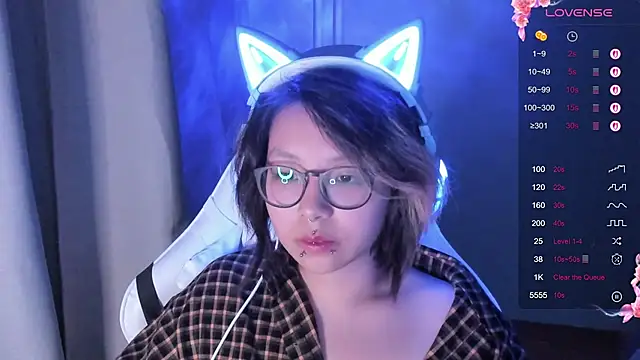 Snapshot of maydaykimmy chatting on 27, 9, 2025 maydaykimmy online show from 27, 9, 2025