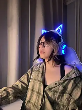 Snapshot of maydaykimmy chatting on 20, 11, 2025 maydaykimmy online show from 20, 11, 2025